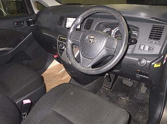 2013 Toyota ISIS